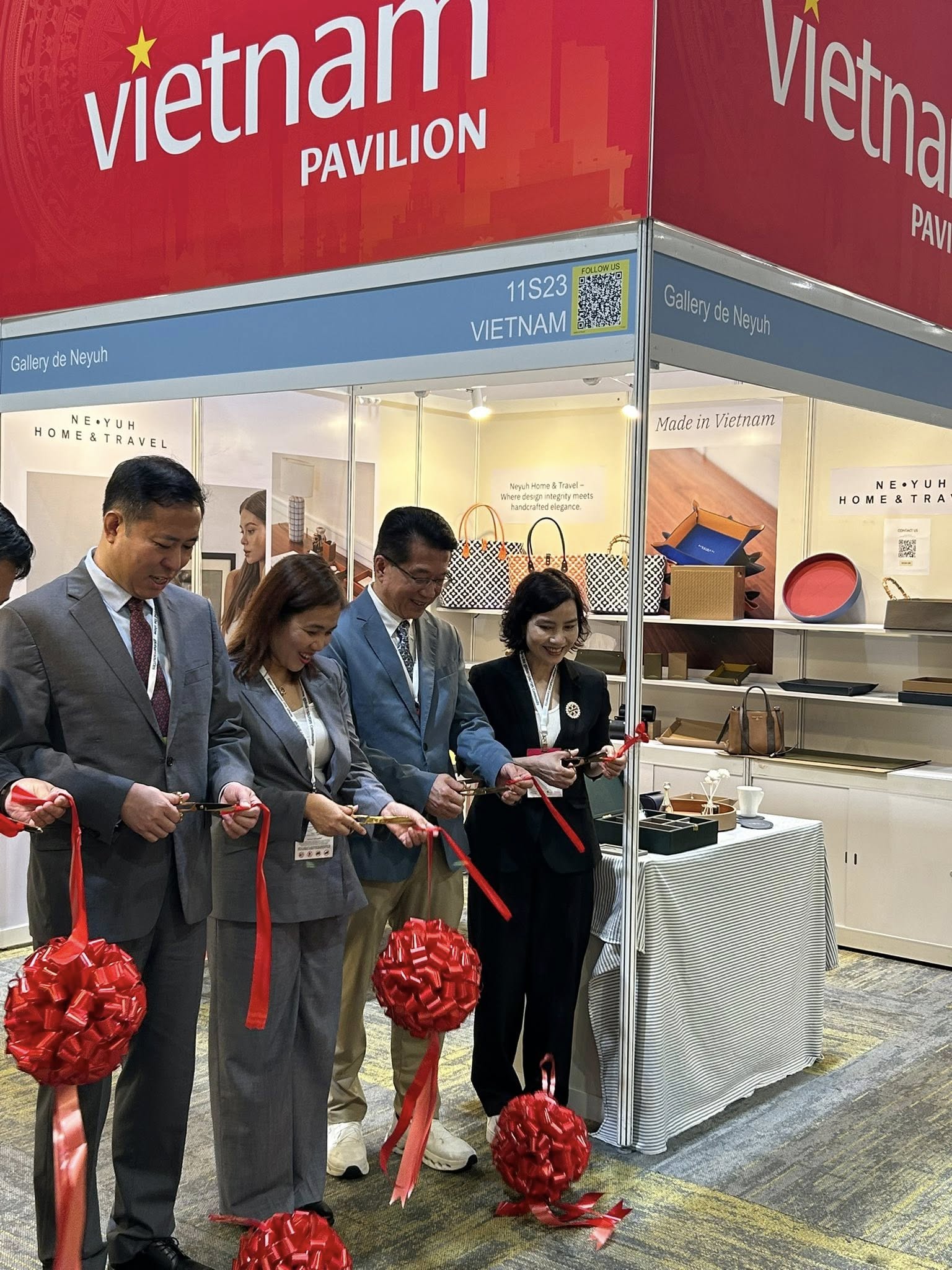 Beyond Borders: Vietnam's Artisanal Stories Go To Global Sources 2025 - Premium Handcrafted Leather Bags For Professionals - Gallery de Neyuh