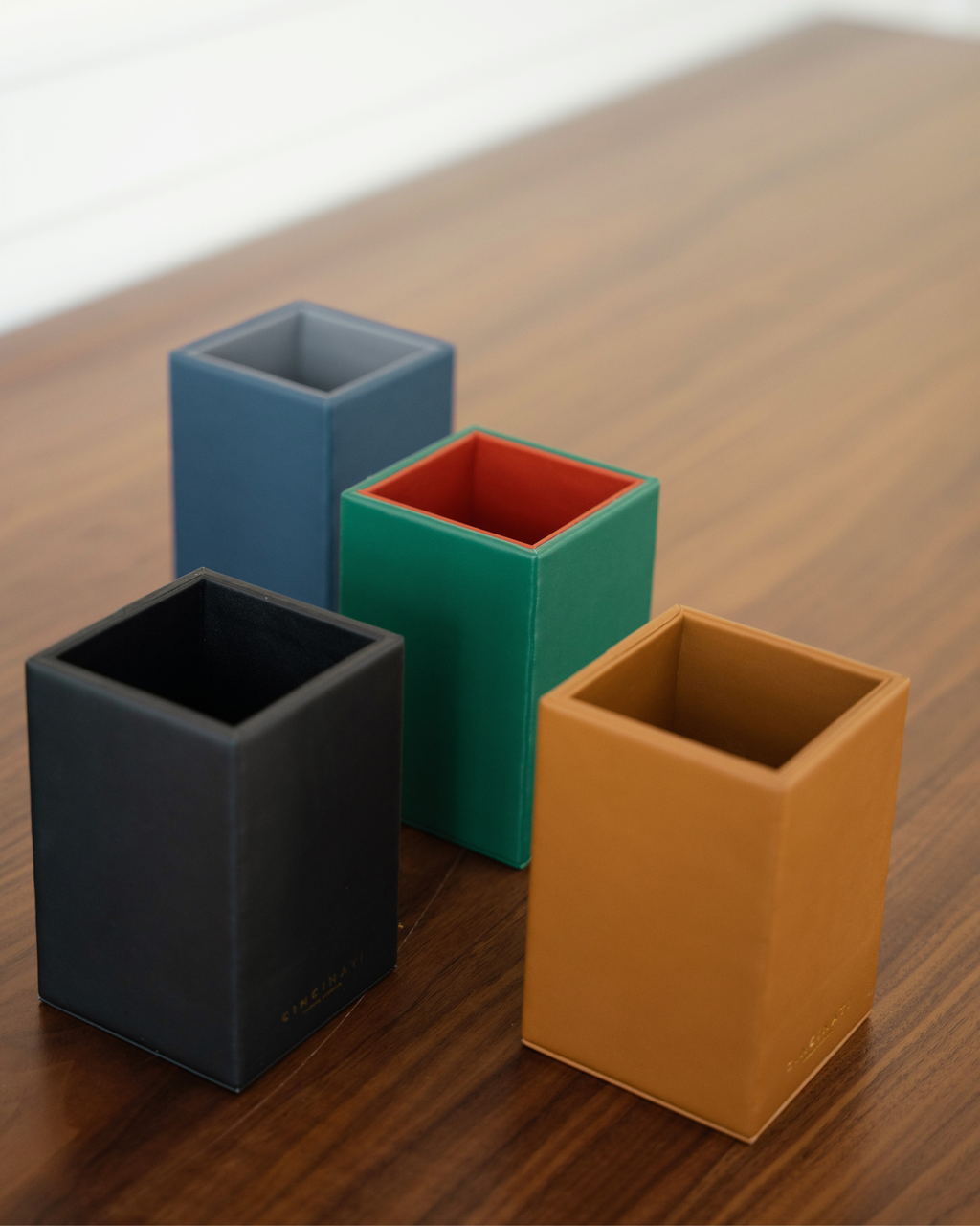 HỘP ĐỰNG BÚT BẰNG DA CAO CẤP