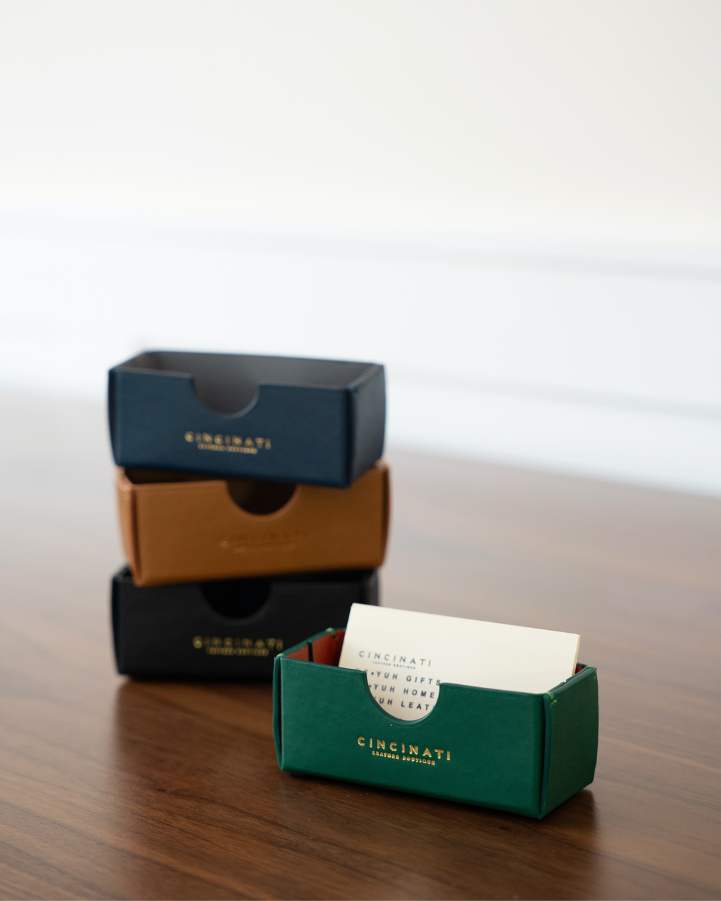 HỘP ĐỰNG DANH THIẾP DA CAO CẤP