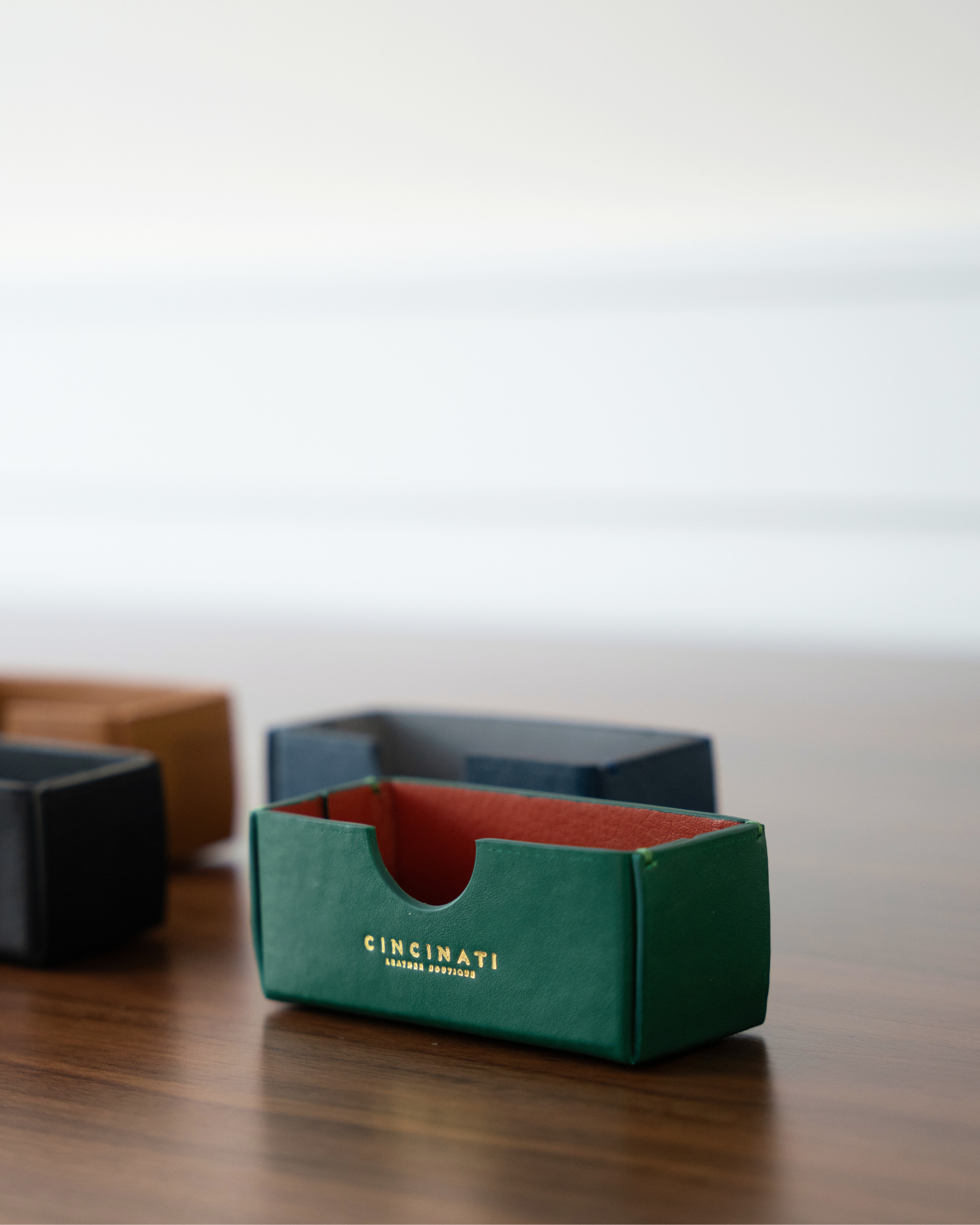 HỘP ĐỰNG DANH THIẾP DA CAO CẤP