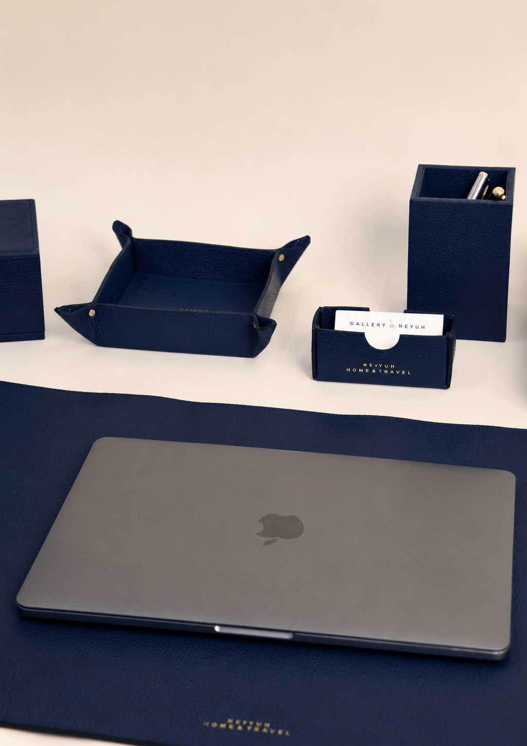 #color_navy