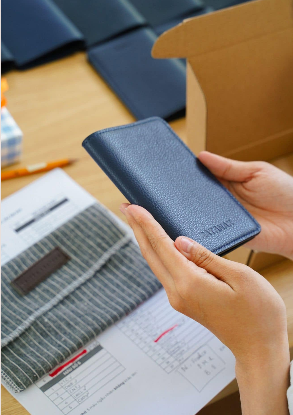 SET #2 - PASSPORT HOLDER & LUGGAGE TAG